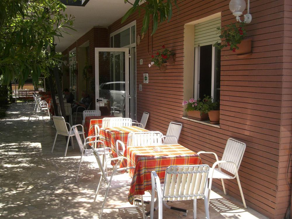 Hotel Marilena Viserbella di Rimini Buitenkant foto
