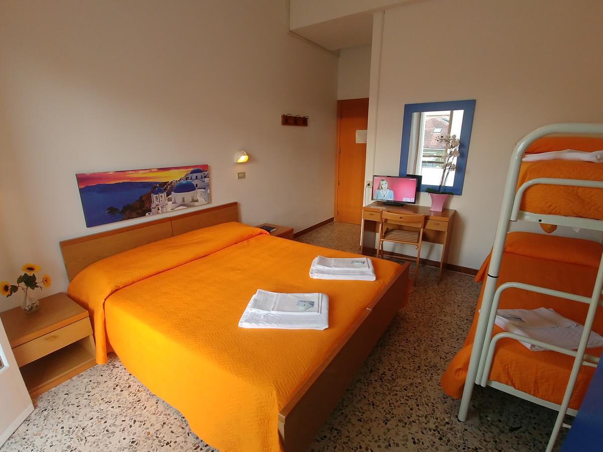 Hotel Marilena Viserbella di Rimini Buitenkant foto