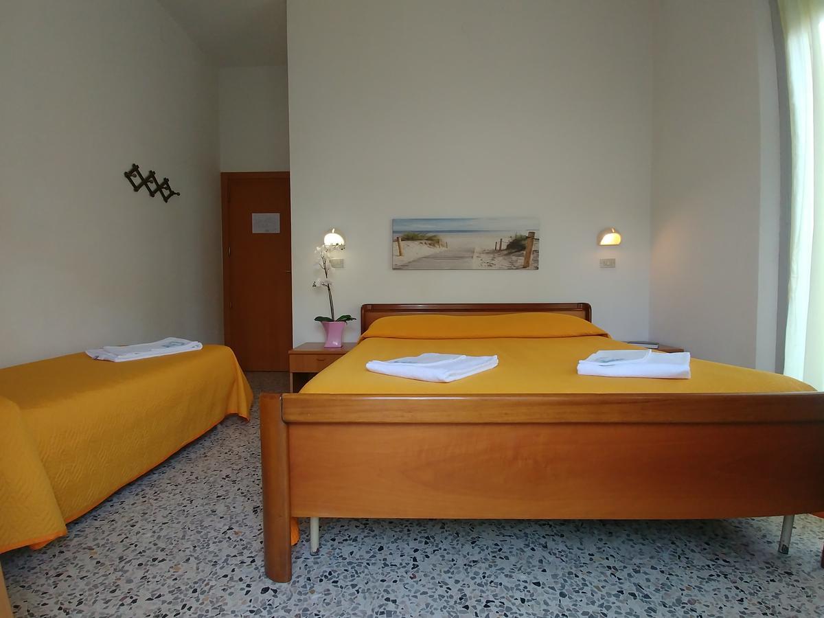 Hotel Marilena Viserbella di Rimini Buitenkant foto